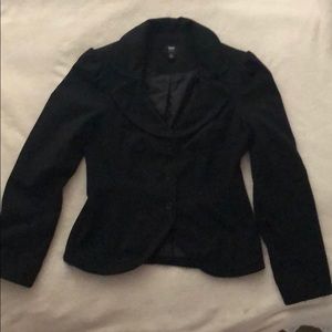 Fitted black jacket